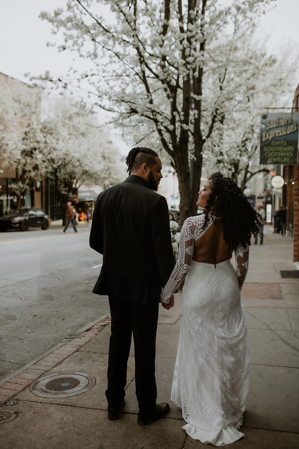 Elopement-in-Asheville-NC-with-The-Luxury-Wedding-Co.jpg Elopement-in-Asheville-NC-with-The-Luxury-Wedding-Co.jpg